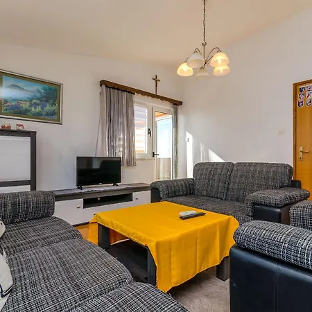 Vlado Apartmán