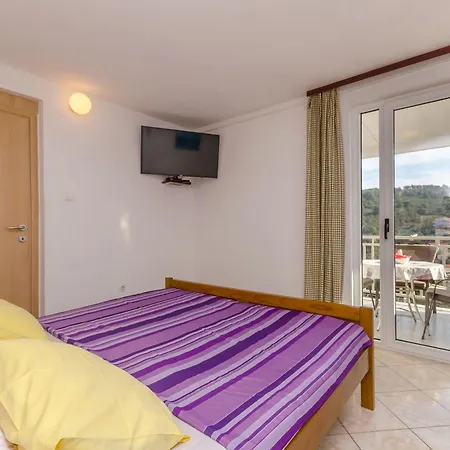 Vlado Apartmán *