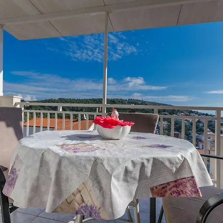 Vlado Apartmán *